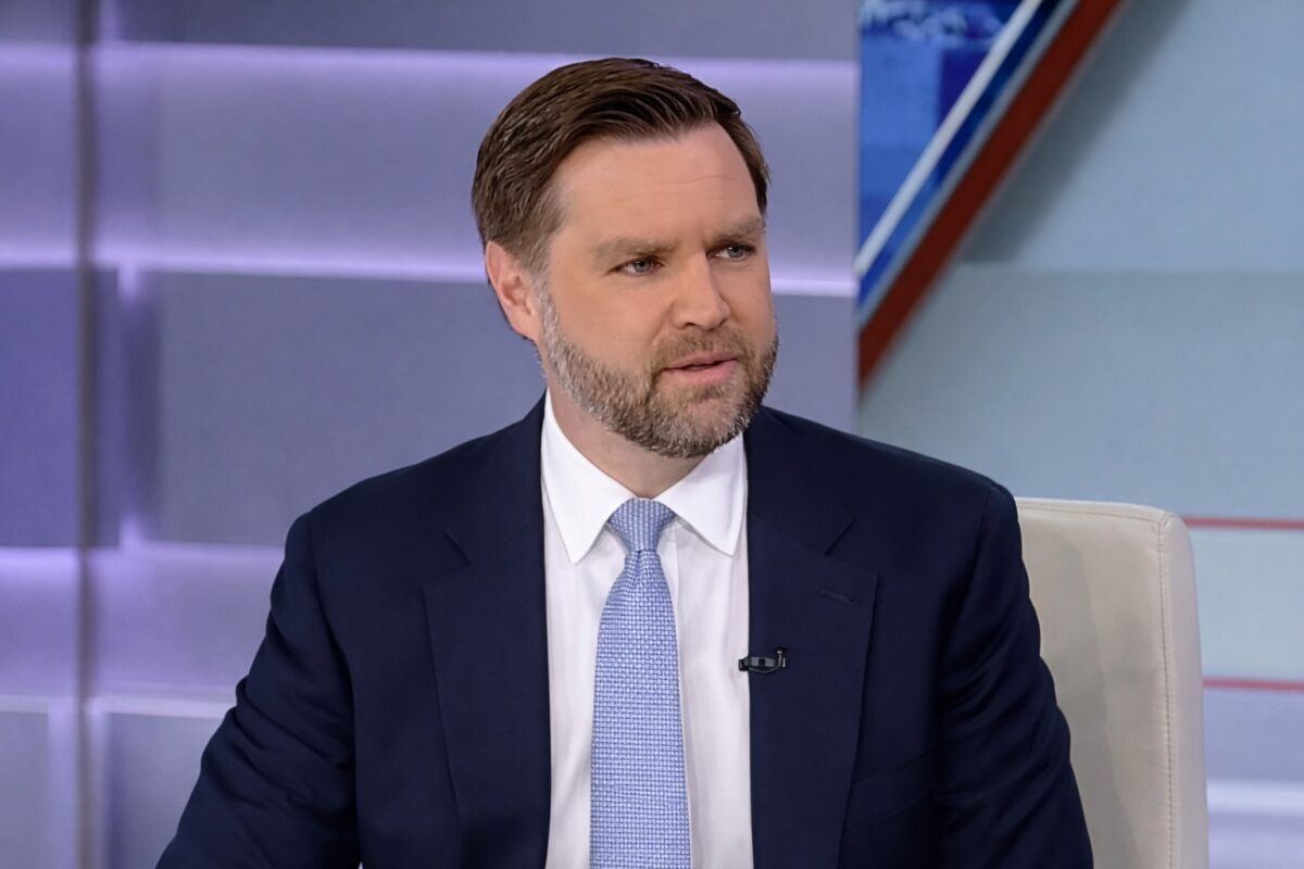 JD Vance afirmă că administrația Trump dispune de „multe instrumente” pentru a împiedica Iranul să obțină arma nucleară