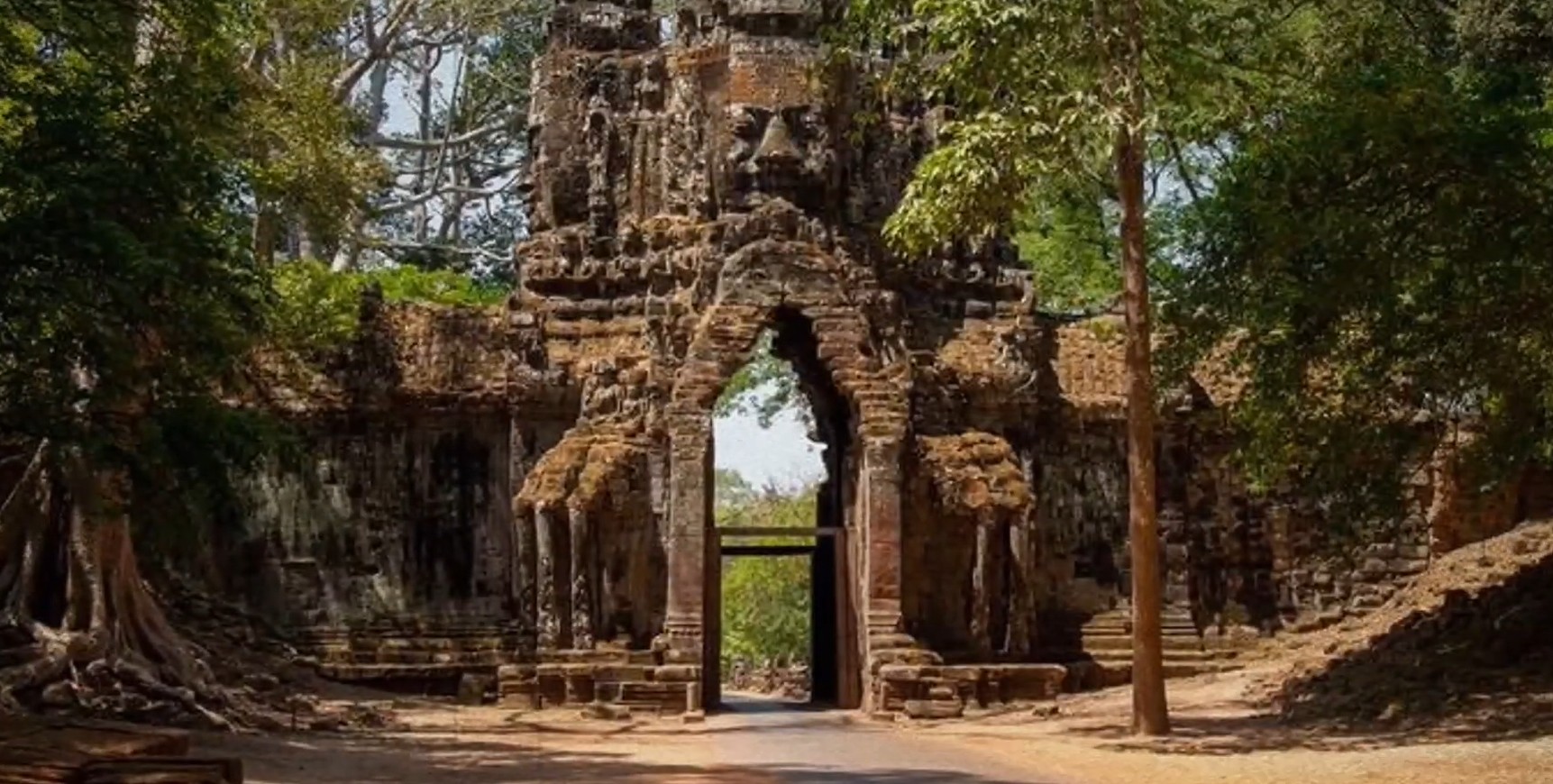 Povestea oraşului care a stat ascuns în junglă timp de două secole