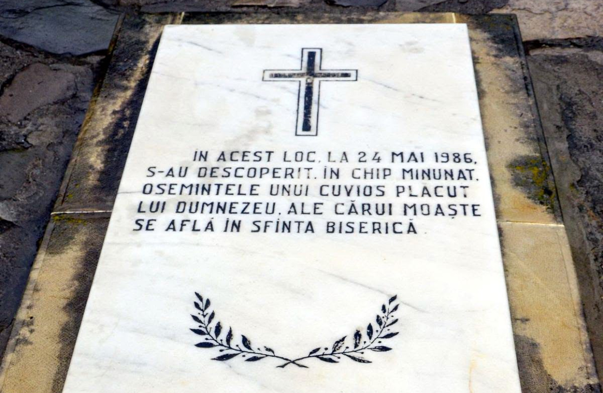 Povestea Sfântului Necunoscut de la Mânăstirea Neamț. Moaștele sale au fost descoperite din întâmplare