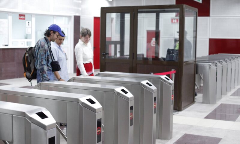 Biletul de metroul, scumpire cu 133% în mai puțin de un an și jumătate. Cât va costa o călătorie de la 1 mai