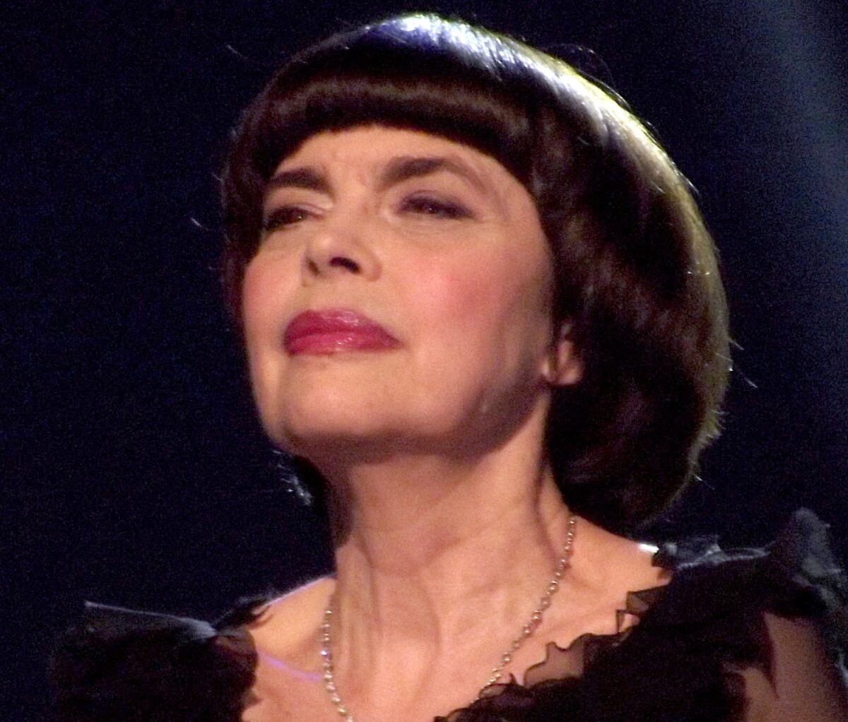 Mireille Mathieu, 60 de ani de carieră. Vocea legendară a Franței cântă duminică la Sala Palatului