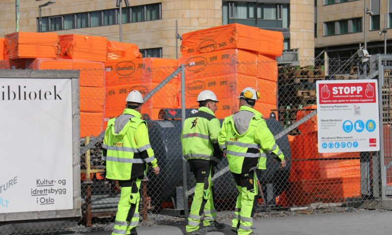 90.000 de muncitori non-UE pentru România: Deficitul de personal devine critic
