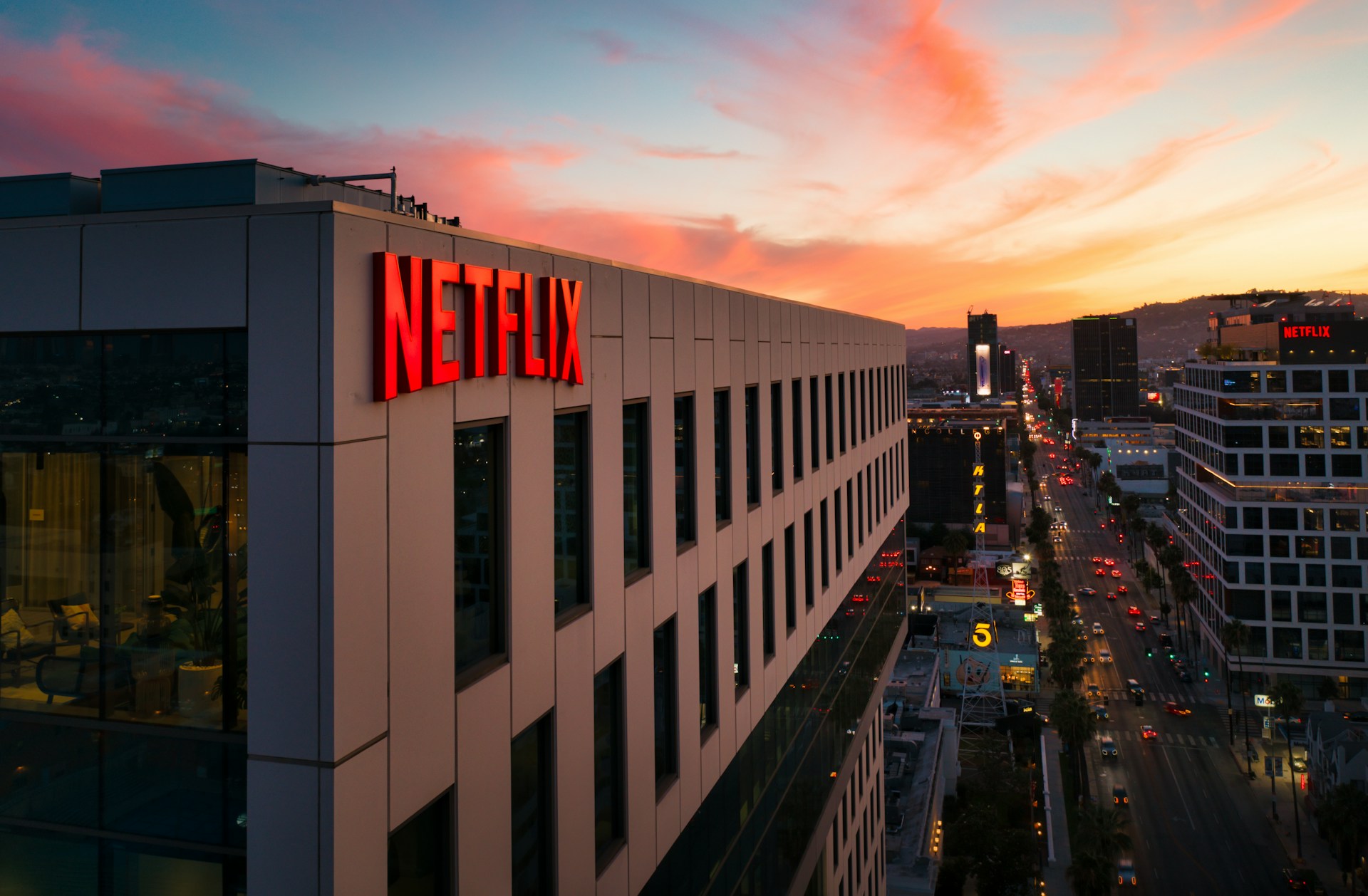Schimbare la vârful Netflix. Fondatorul Reed Hastings părăsește Consiliul de Administrație după aproape trei decenii