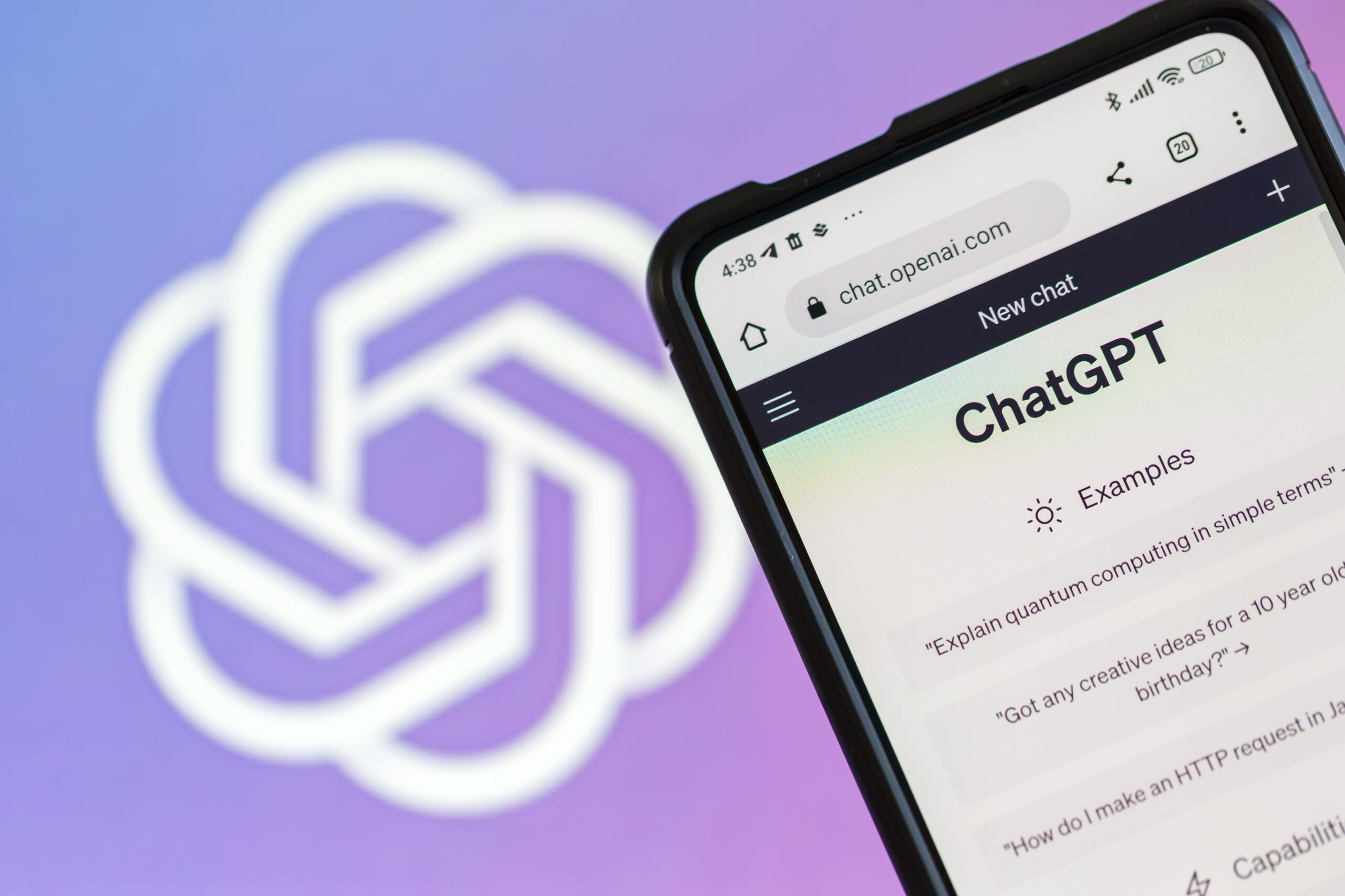 OpenAI oferă UE acces la modelul GPT-5.5-Cyber pentru securitate cibernetică. Anthropic încă nu