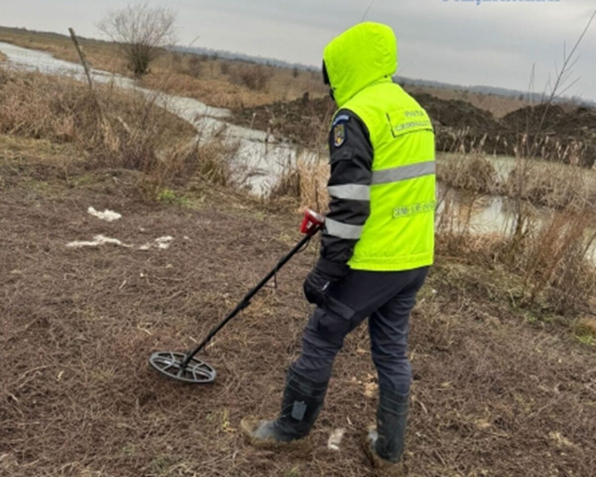 Arme de foc aduse ilegal din Turcia și vândute în România. Percheziții în Dâmbovița