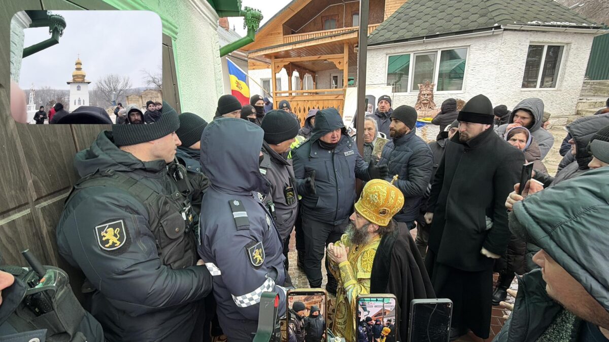 Teatru religios la biserica din Dereneu. Un episcop pro-rus a îngenunchiat la picioarele poliţiştilor moldoveni. Video