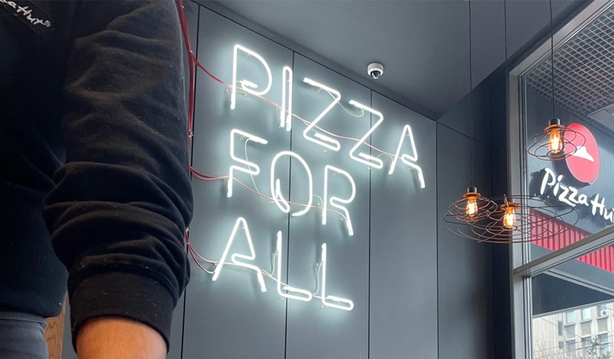O pizzerie celebră în România închide șapte restaurante. Decizia e motivată de contextul economic