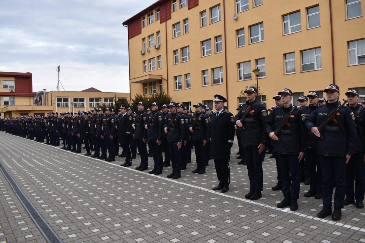 Sindicaliștii din Apărare și Ordine Publică protestează și formulează acuzații dure la adresa premierului Ilie Bolojan