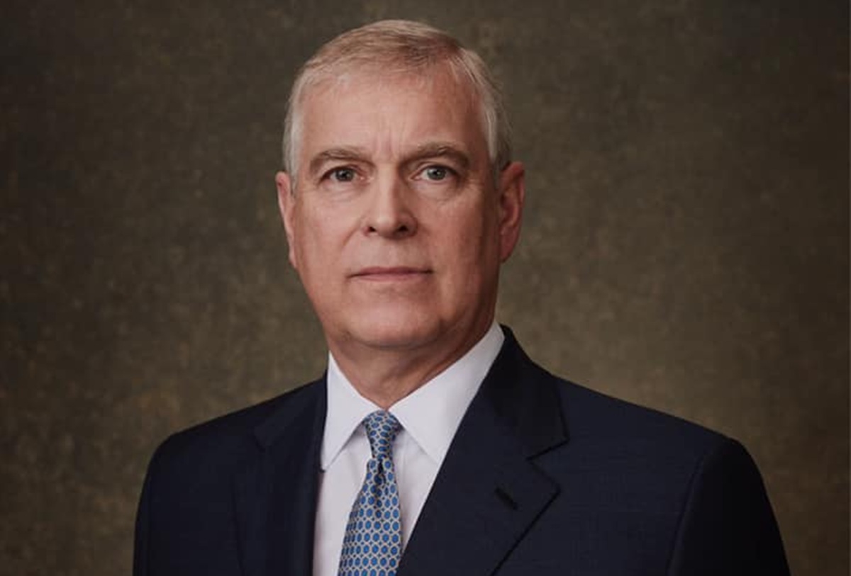 Scandalurile în care a fost implicat Prințul Andrew au pus la încercare răbdarea familiei regale timp de decenii