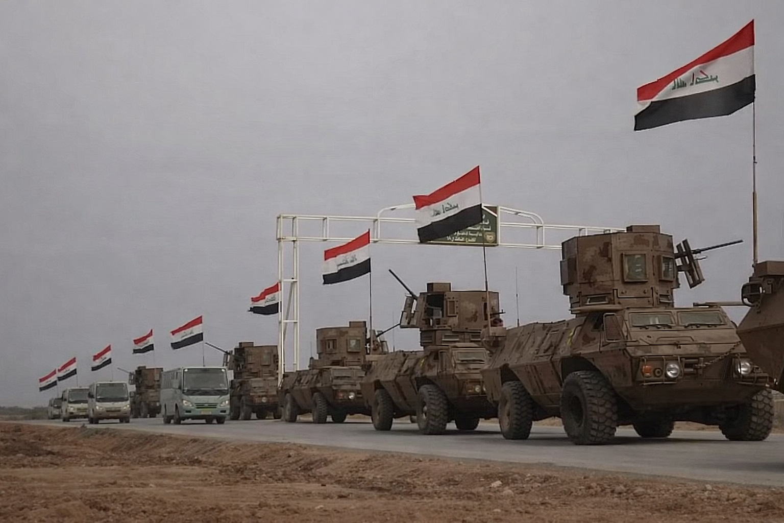 Mii de prizonieri ISIS, transferați în Irak după avertismente privind o posibilă evadare în masă