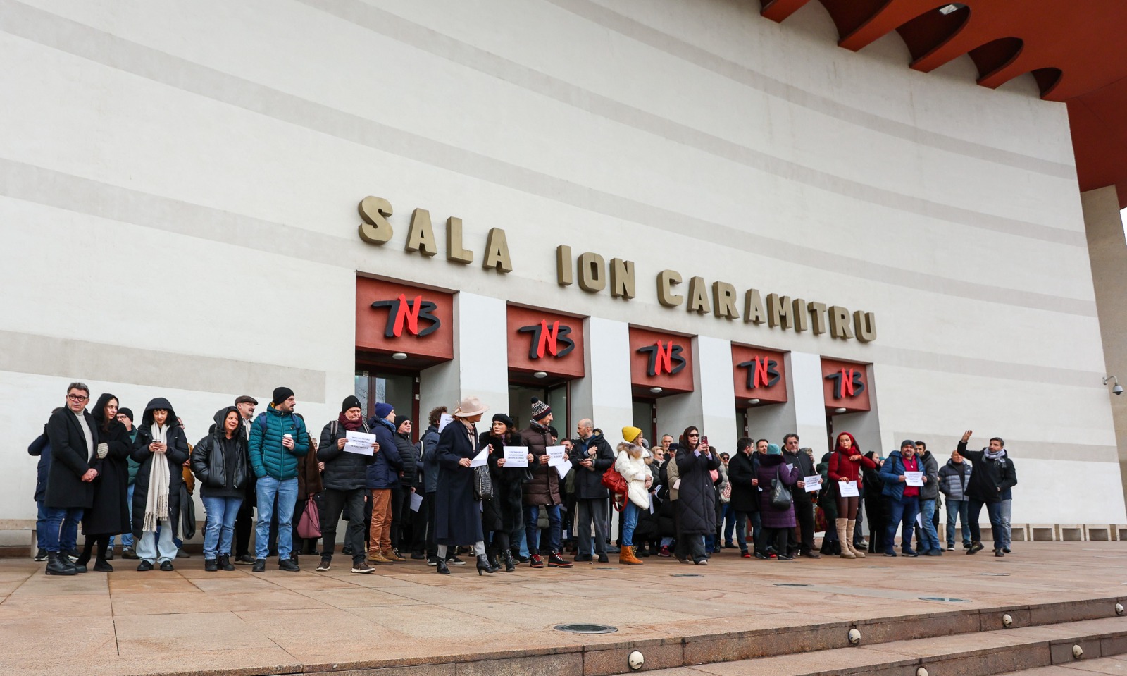 Ministrul Culturii a retras instrucțiunile privind evidența timpului de muncă din instituțiile de spectacole, după protestele actorilor