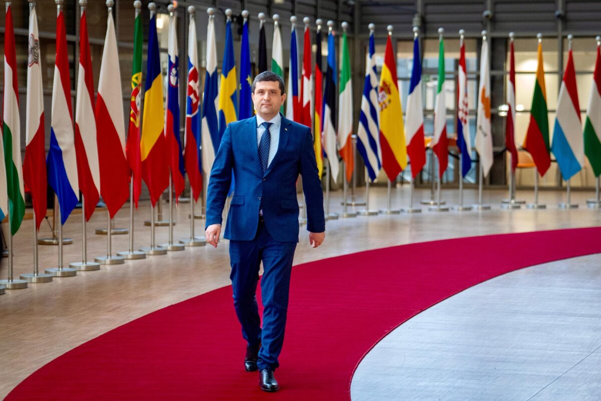 Radu Miruță este de părere că declarațiile Iranului nu reprezintă amenințări militare la adresa României