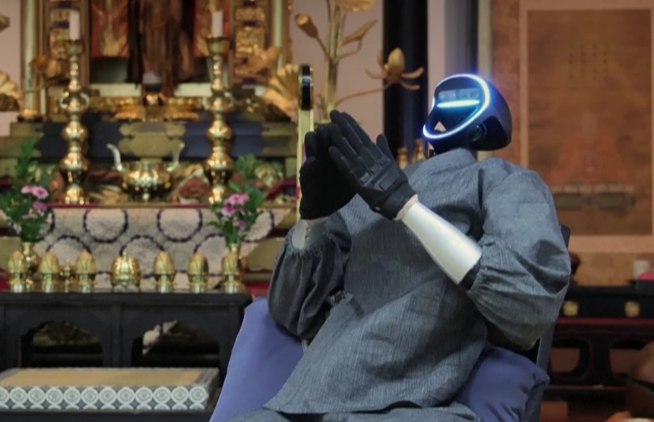 Călugăr-robot testat într-un templu din Japonia. Buddharoid oferă îndrumare spirituală