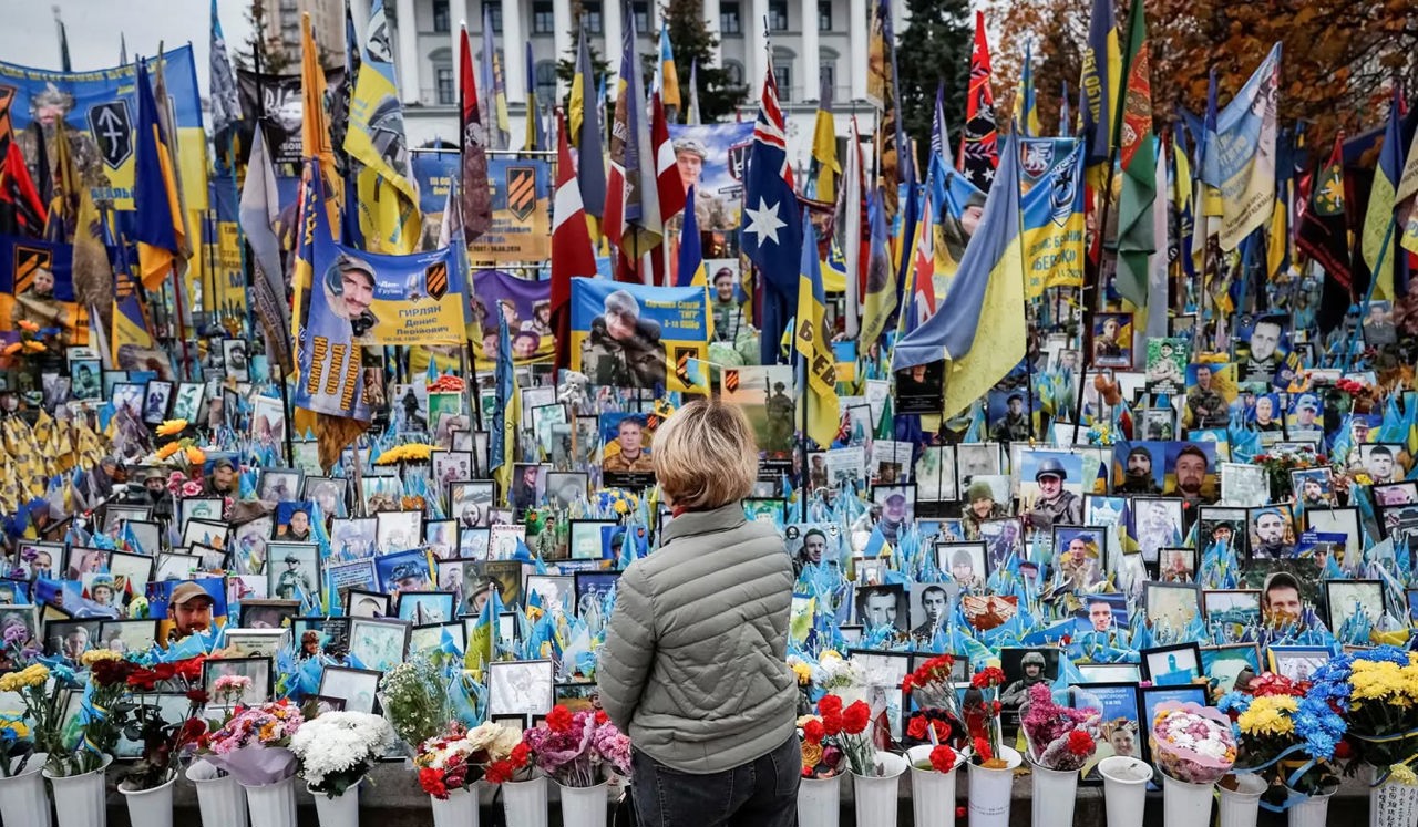 La patru ani de la război, „Ucraina a ales să reziste și a rămas în picioare”. Mesajul Maiei Sandu și valul de solidaritate din Republica Moldova