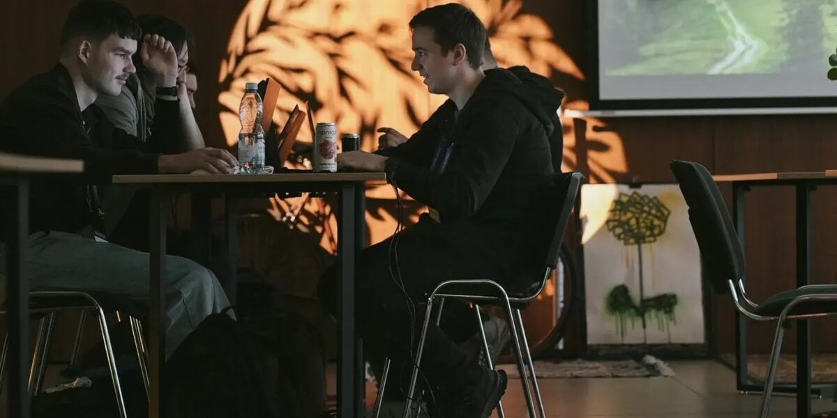 Platforma militară DOT-Chain, testată de peste 20 de cercetători independenți și inteligența artificială la Kiev