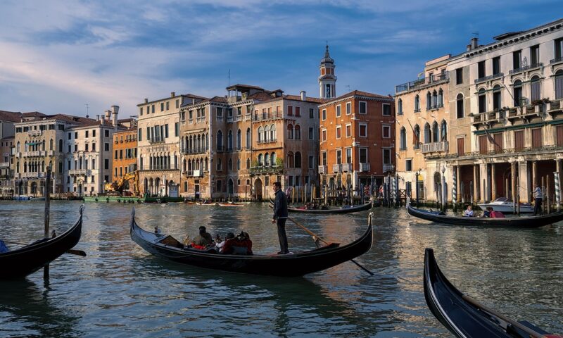 Surpriză neplăcută pentru doi turiști la Veneția. Cât au plătit pentru un pește recomandat de ospătar
