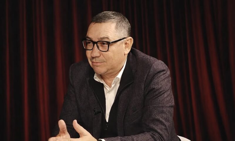 Ponta critică guvernul după datele economice negative