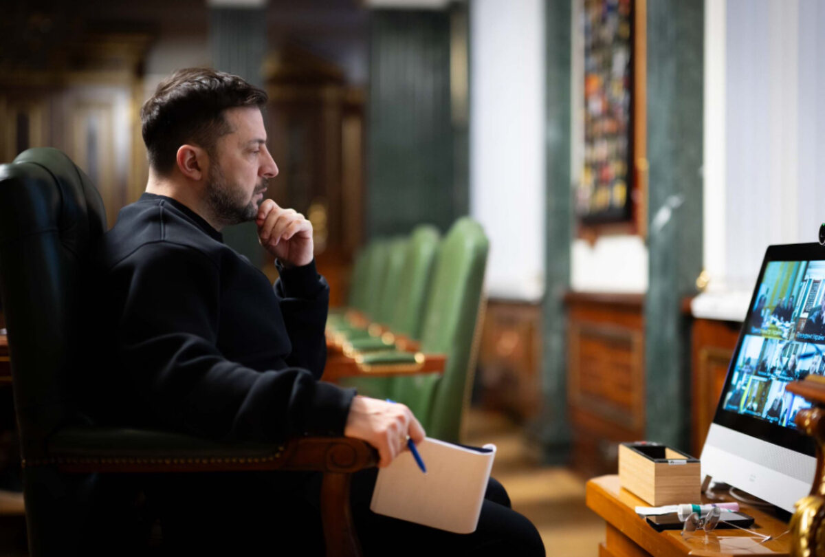 Zelenski speră că Statele Unite vor sprijini reducerea atacurilor rusești. Urmează noi negocieri la Abu Dhabi