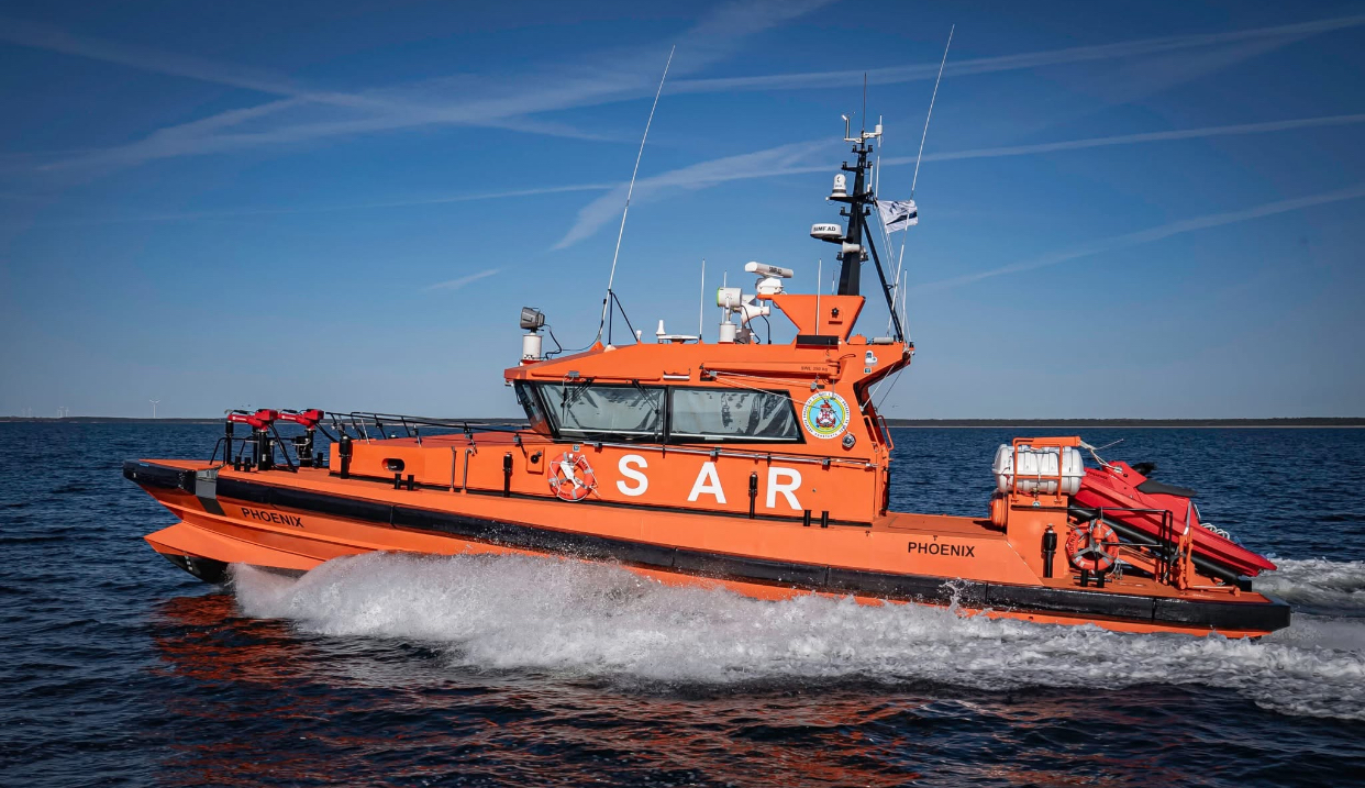 Intervenție de urgență în apropiere de portul Sulina. Marinar cu probleme medicale, preluat de salvatori