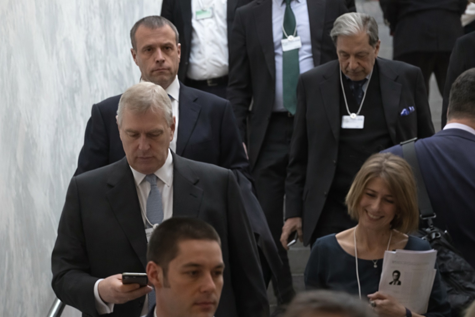 Fostul prinț Andrew, arestat chiar de ziua sa în scandul Epstein. Prima reacție a regelui Charles