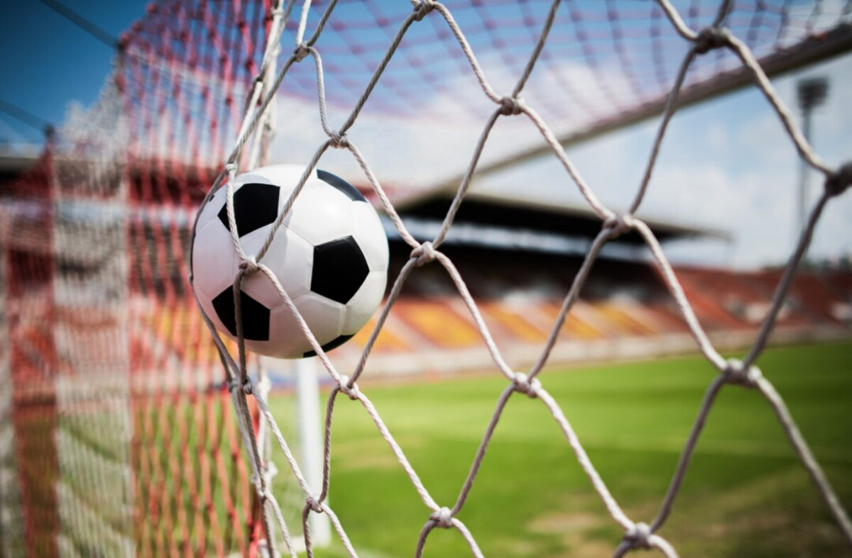 Meciuri importante în Superliga, programate în prima zi de Paște. Echipele care vor juca duminică seară