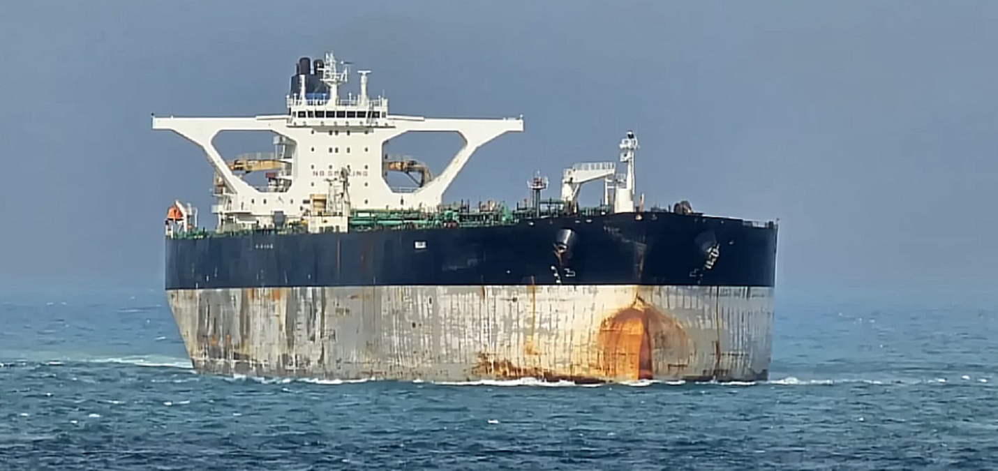 Ținta din apele românești: Petrolierul Safeen Elona, pe „lista morții” a Ucrainei. De ce au intrat dronele maritime în Portul Constanța