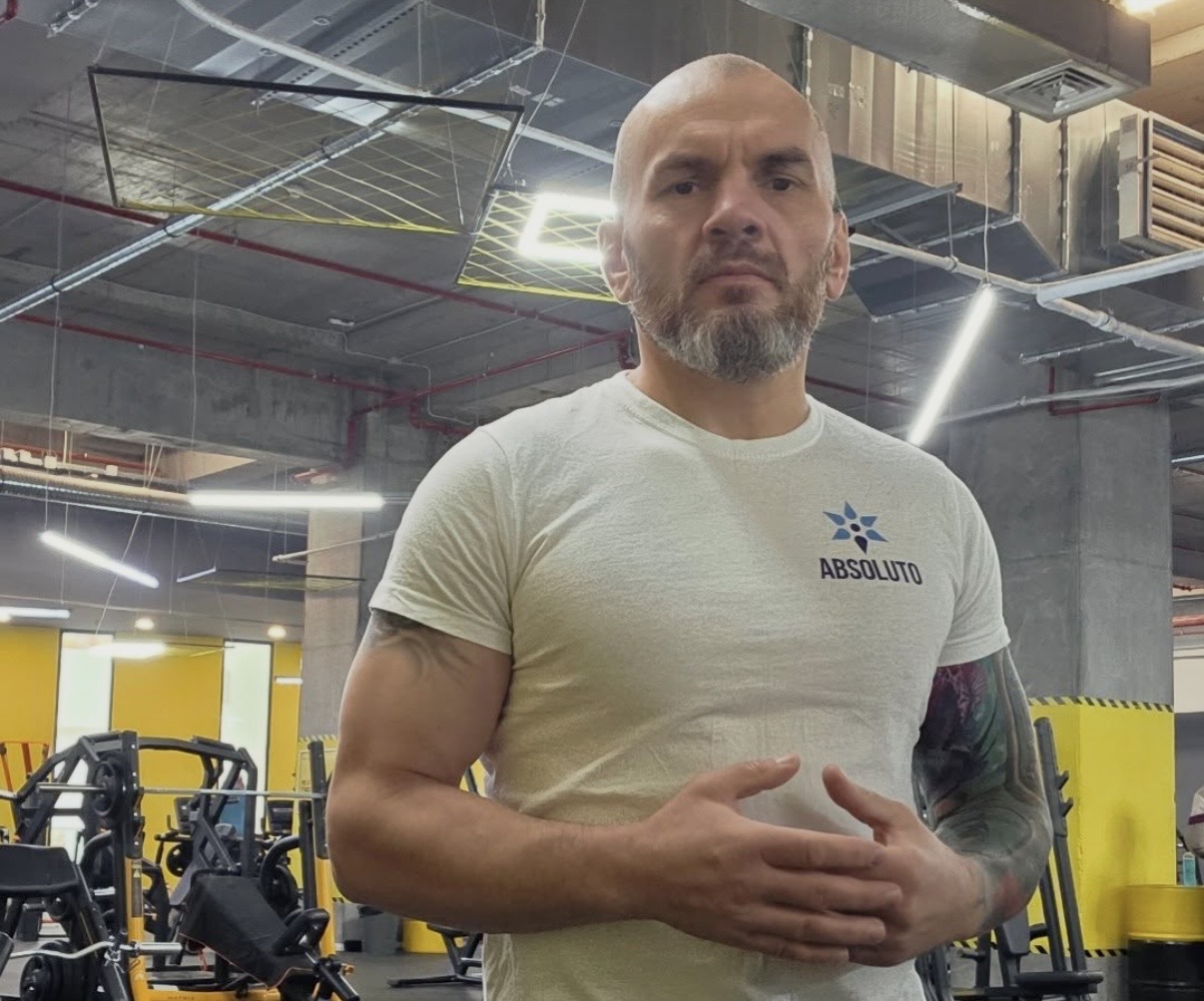 Cum a câștigat Pitbull Atodiresei primii bani din bătăi. Un sportiv a pariat pe el o sumă mare și i-a dat o parte din ei