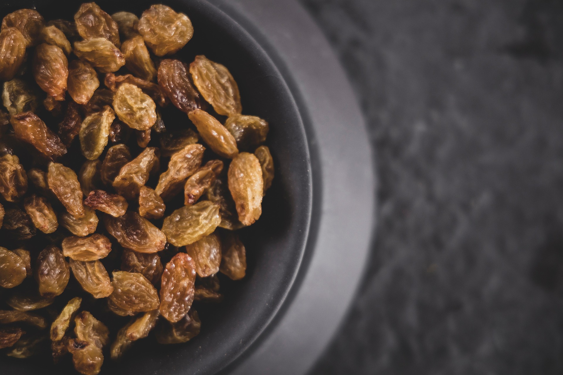 Loturi de stafide „Furnicuța”, retrase de la vânzare. Conțin pesticide neautorizate de UE