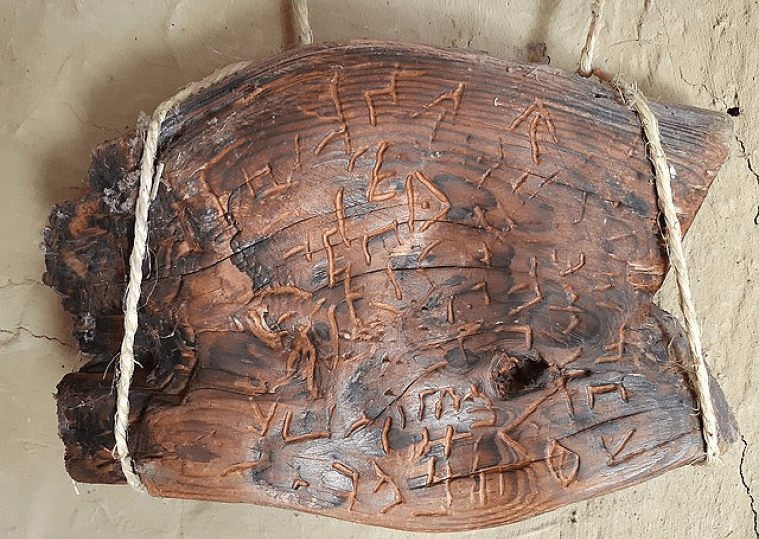 Textele antice care au supraviețuit milenii. Cele mai vechi manuscrise descoperite de arheologi