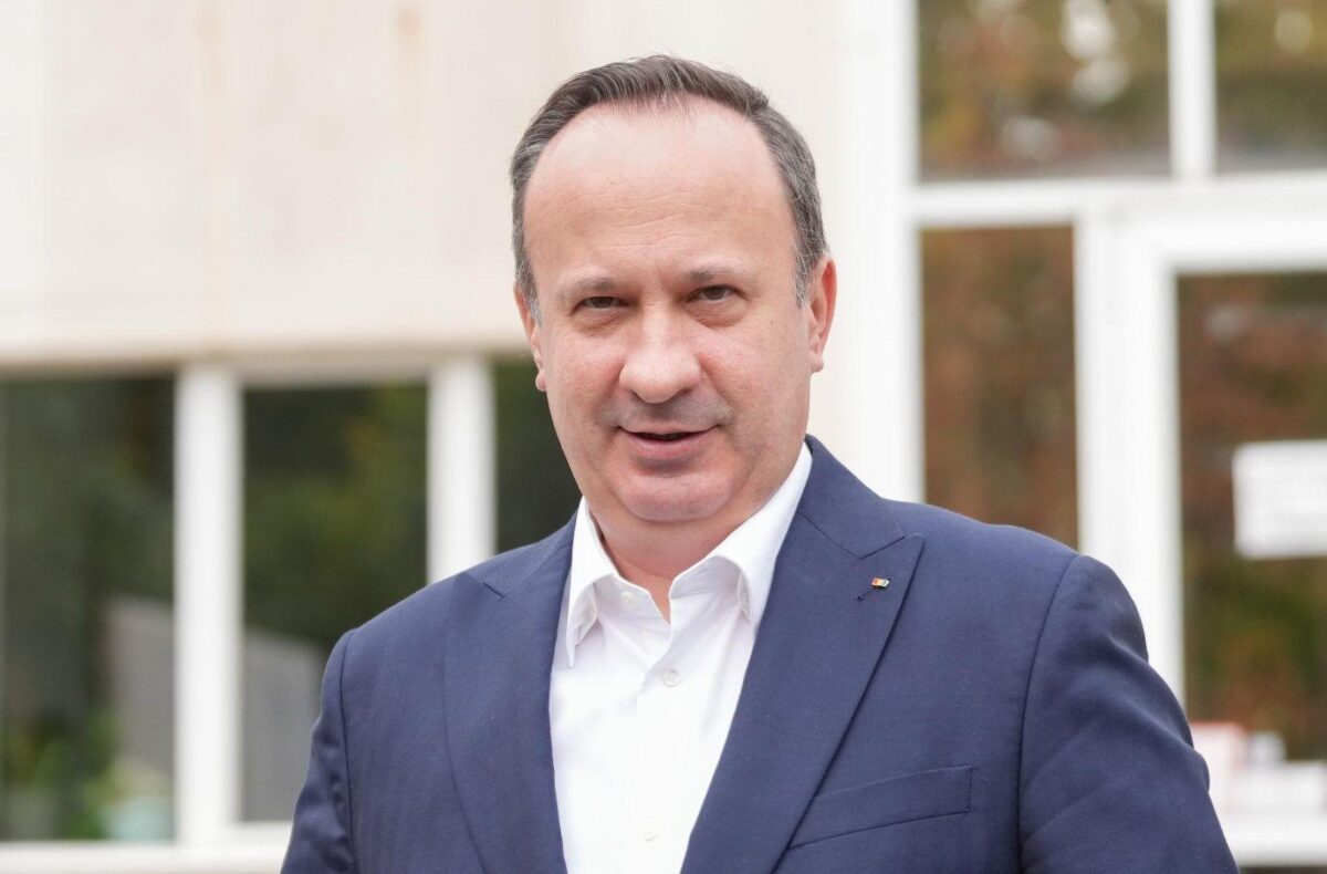 Liberalii cer sancțiuni aspre pentru Câciu și anunță că vor sesiza CNCD după scandalul din Parlament. Mesaj pentru social-democrați