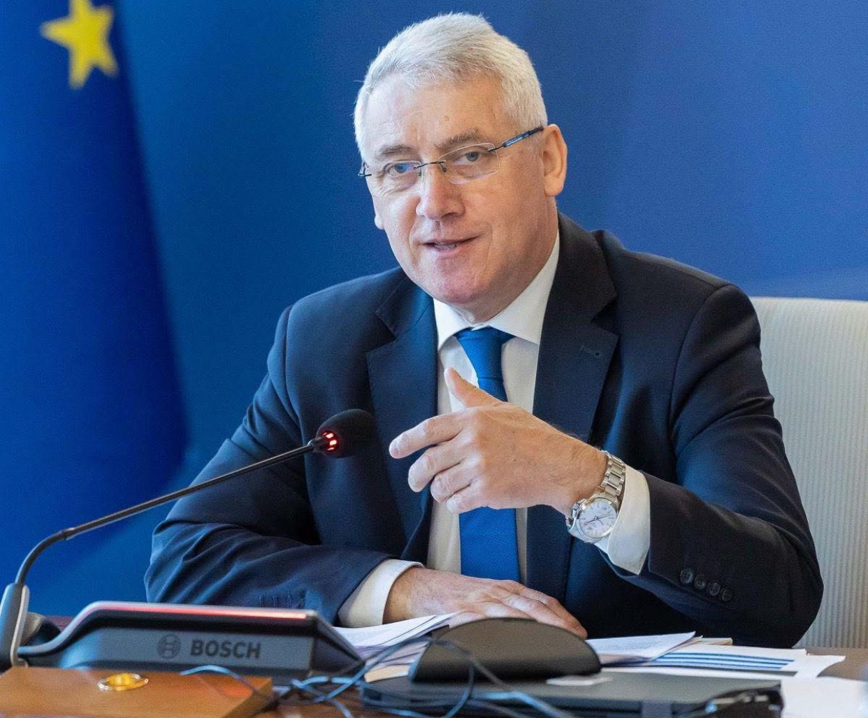 Demisie cu acuzații la AEP. Vlad Jipa reclamă presiuni după episodul din Emiratele Arabe Unite