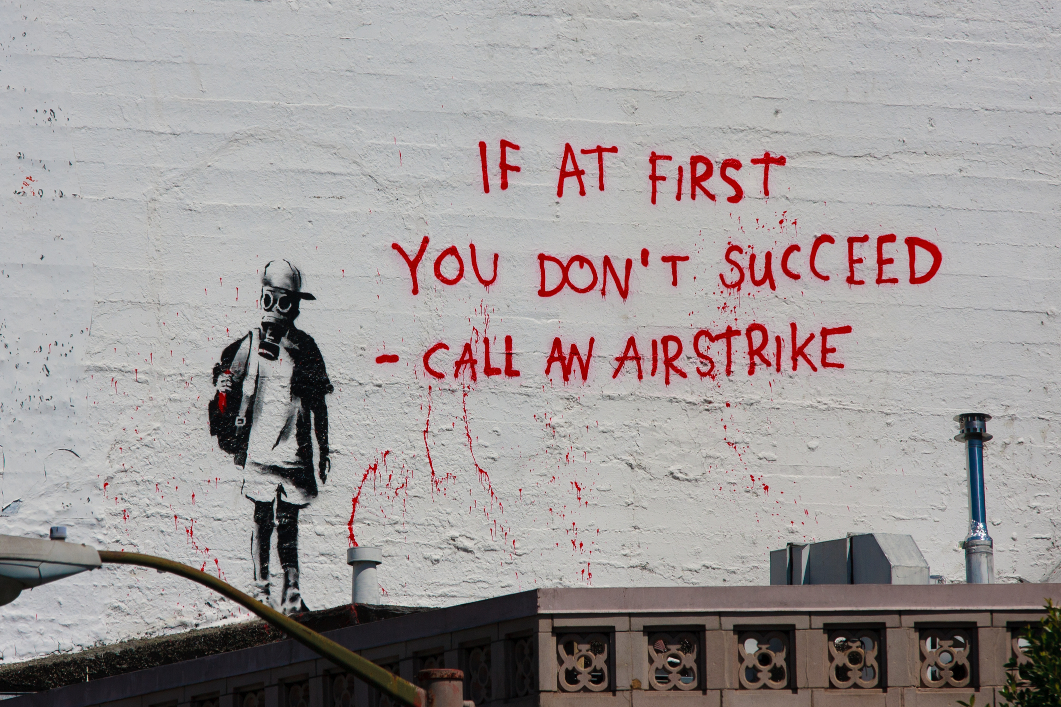 O lucrare necunoscută a lui Banksy, evaluată la o sumă uriașă. Va fi scoasă la licitație pe 20 mai, la New york