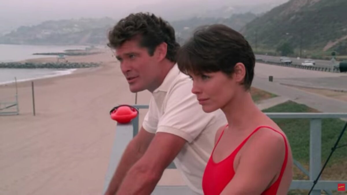 O celebră actriță din „Baywatch”, la închisoare. E acuzată de furt