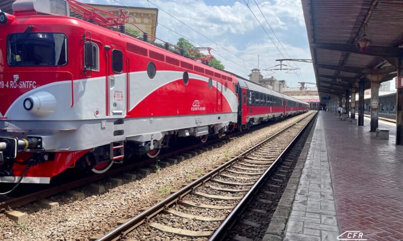 Circulație feroviară blocată în județul Timiș. Locomotiva unui tren de pasageri s-a stricat