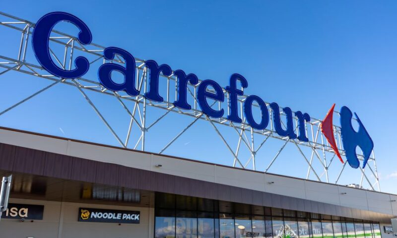 Consiliul Concurenței a autorizat preluarea Carrefour România de către Pavăl Holding