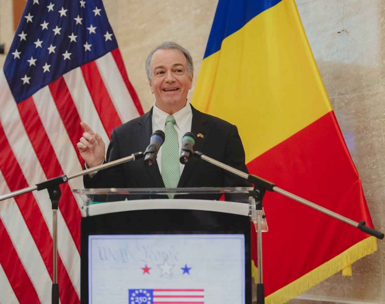 Mesajul ambasadorului SUA de Ziua Independenței: Românii cunosc valoarea libertății și prețul comunismului