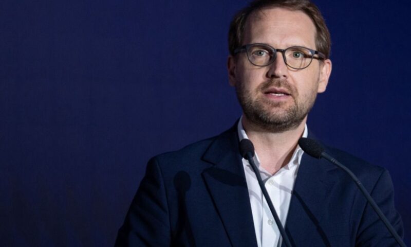 Ședință de urgență în USR. Dominic Fritz a anunțat că nu va negocia cu PSD, după căderea Guvernului Bolojan