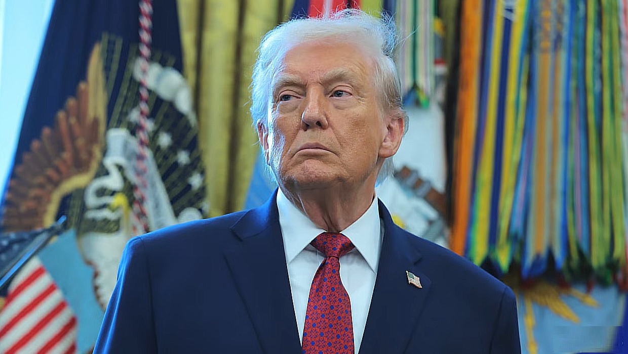 Scenariul devenit viral despre Trump și codurile nucleare, nesusținut de dovezi