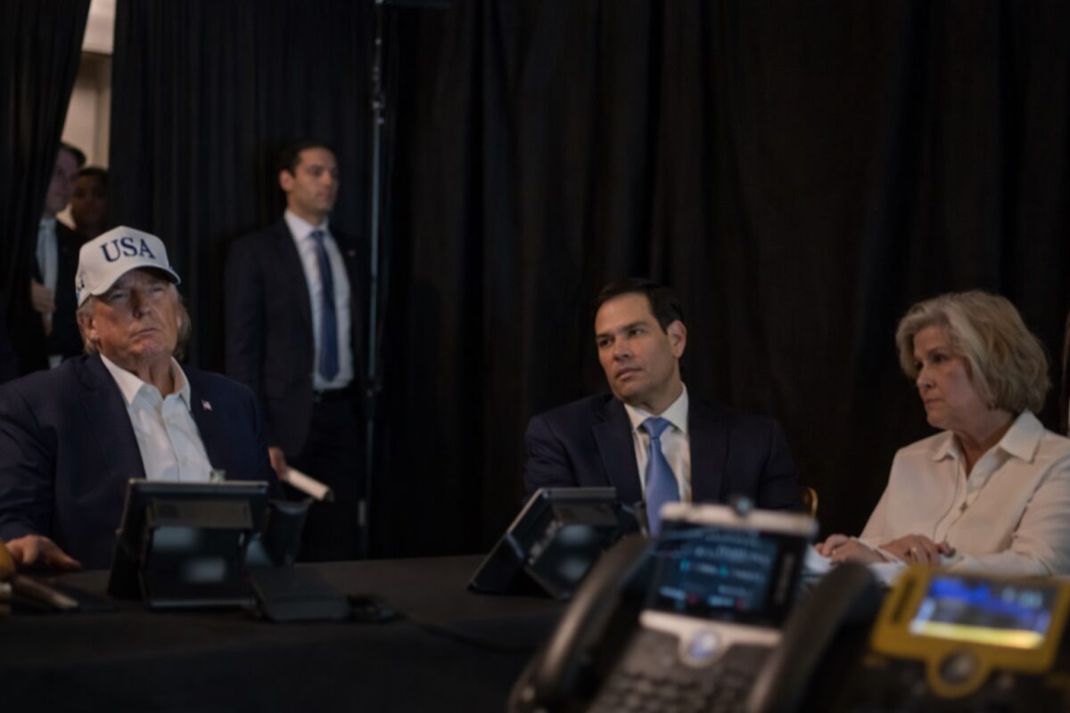 Casa Albă, despre decizia de a lansa operațiunea din Iran: Nu puteam aștepta să fim loviți primii