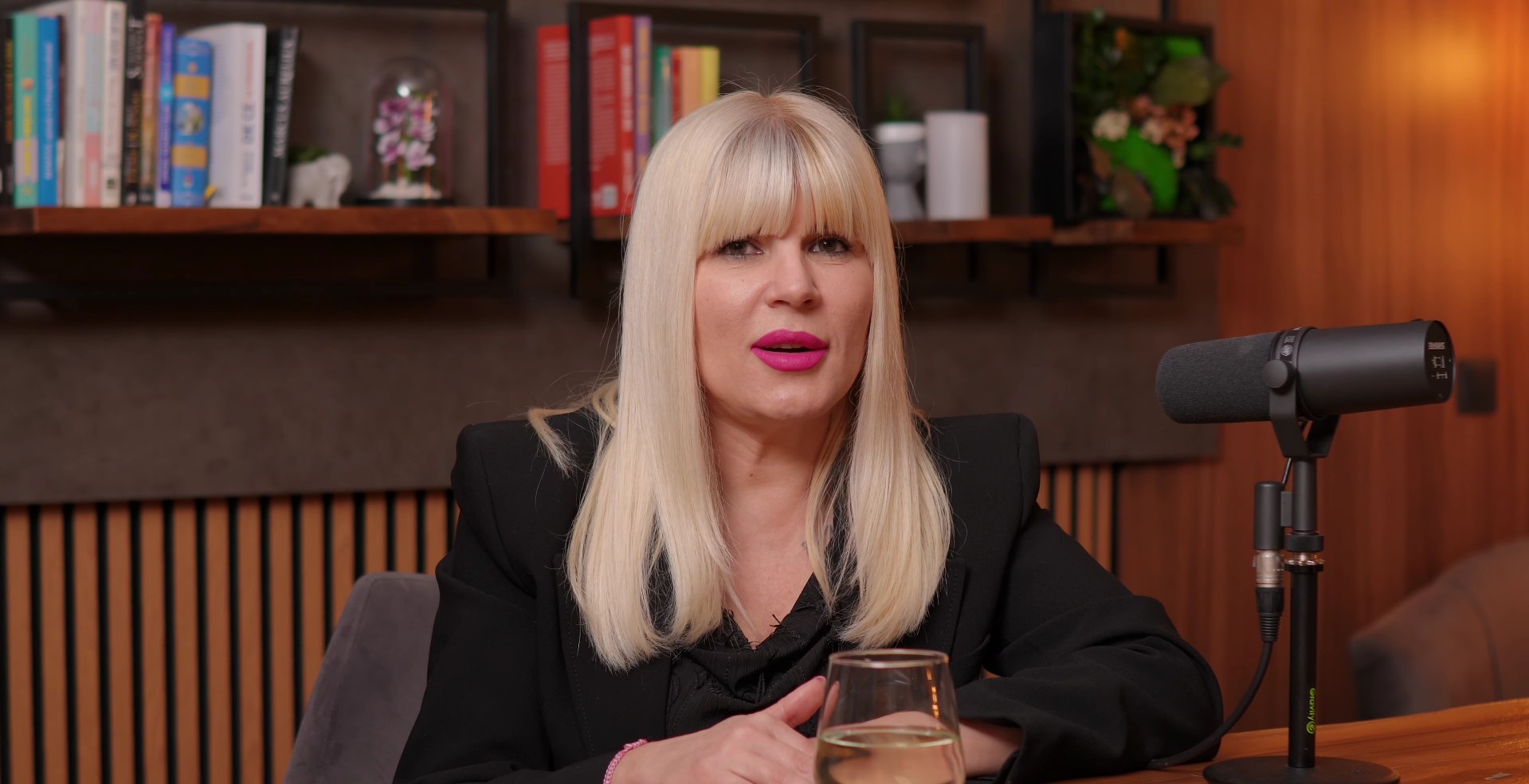 Elena Udrea, despre viața în închisoare și credință: Rugăciunea mea era de disperare