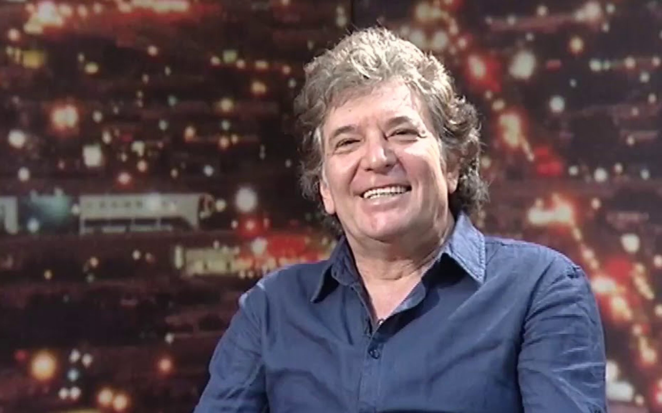 A murit basistul trupei Holograf, Iulian Vrabete. Urma să aibă concert la Sala Palatului