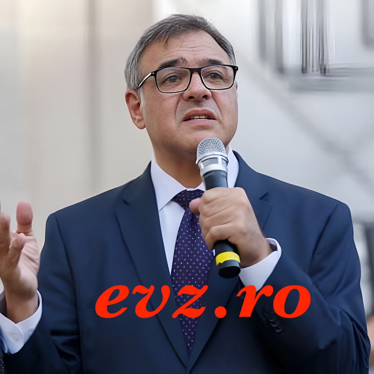 Fostul ofițer CIA, John Kiriakou: Donald Trump guvernează „din instinct”, în timp ce rachetele hipersonice iraniene amenință portavioanele americane