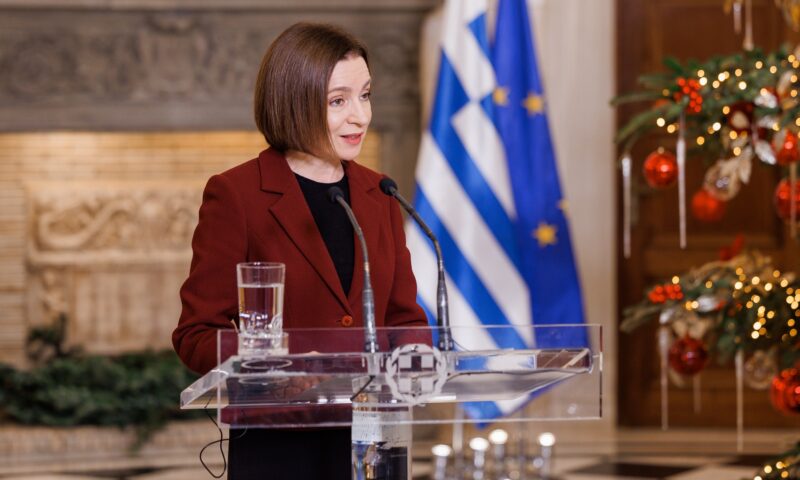Salariul Maiei Sandu ar putea ajunge la 55.000 de lei. Majorări pregătite și pentru premier, deputați și angajații cu venituri mici din sectorul public