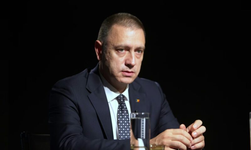 Mihai Fifor spune că Ilie Bolojan reprezintă „un factor de risc pentru România”