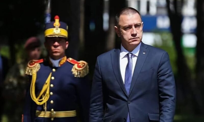 „Iresponsabililor! Incompetenților!” Fostul ministru al Apărării, atac devastator la adresa lui Radu Miruță