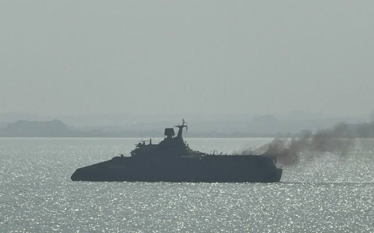 Fregată iraniană, scufundată de SUA. Peste 140 de persoane sunt date dispărute
