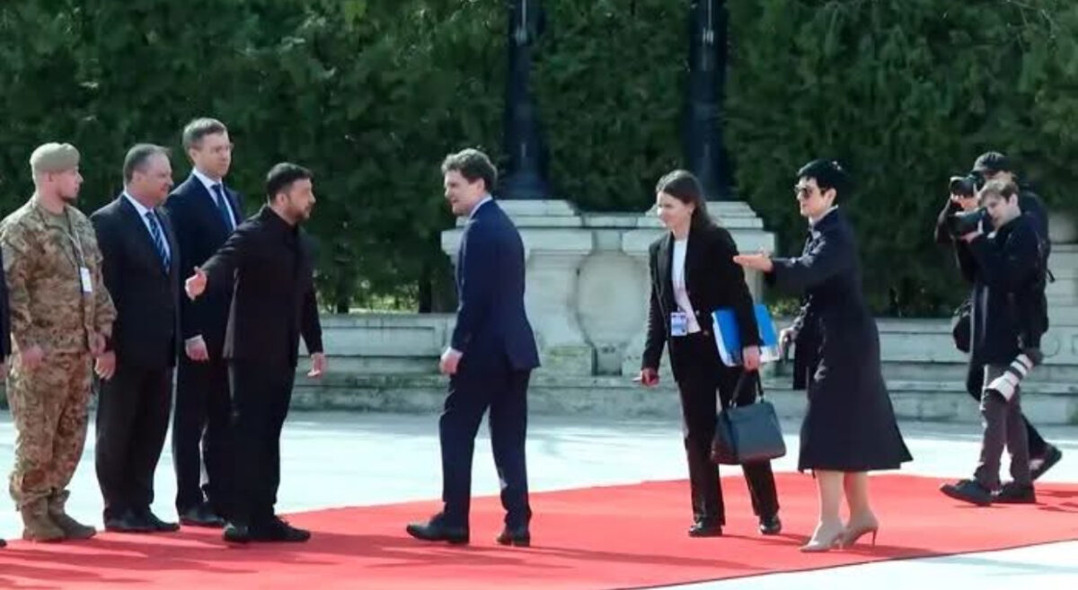 Gafele lui Nicușor Dan, transpuse în versuri: Ca voievod în cartea de istorie ești doar Mămăliguță cel Viteaz