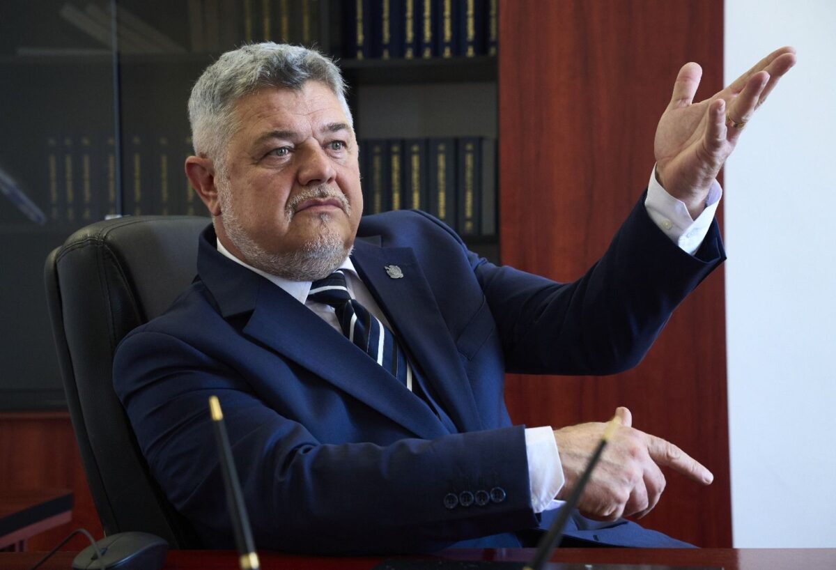 Senatorul Ninel Peia respinge acuzațiile lui Makaveli. Cum explică retragerea electorală și sumele încasate de la Maricel Păcuraru