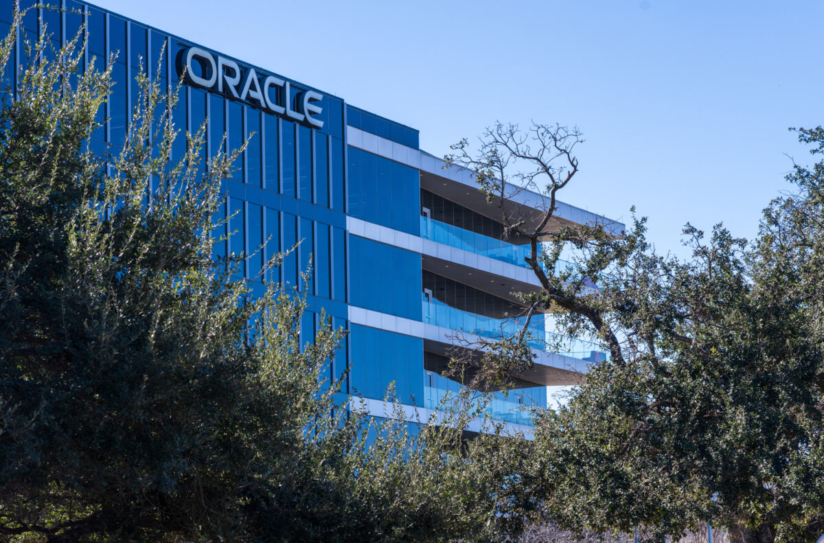 Oracle pregătește concedieri masive. Până la 30.000 de angajați ar putea fi afectați