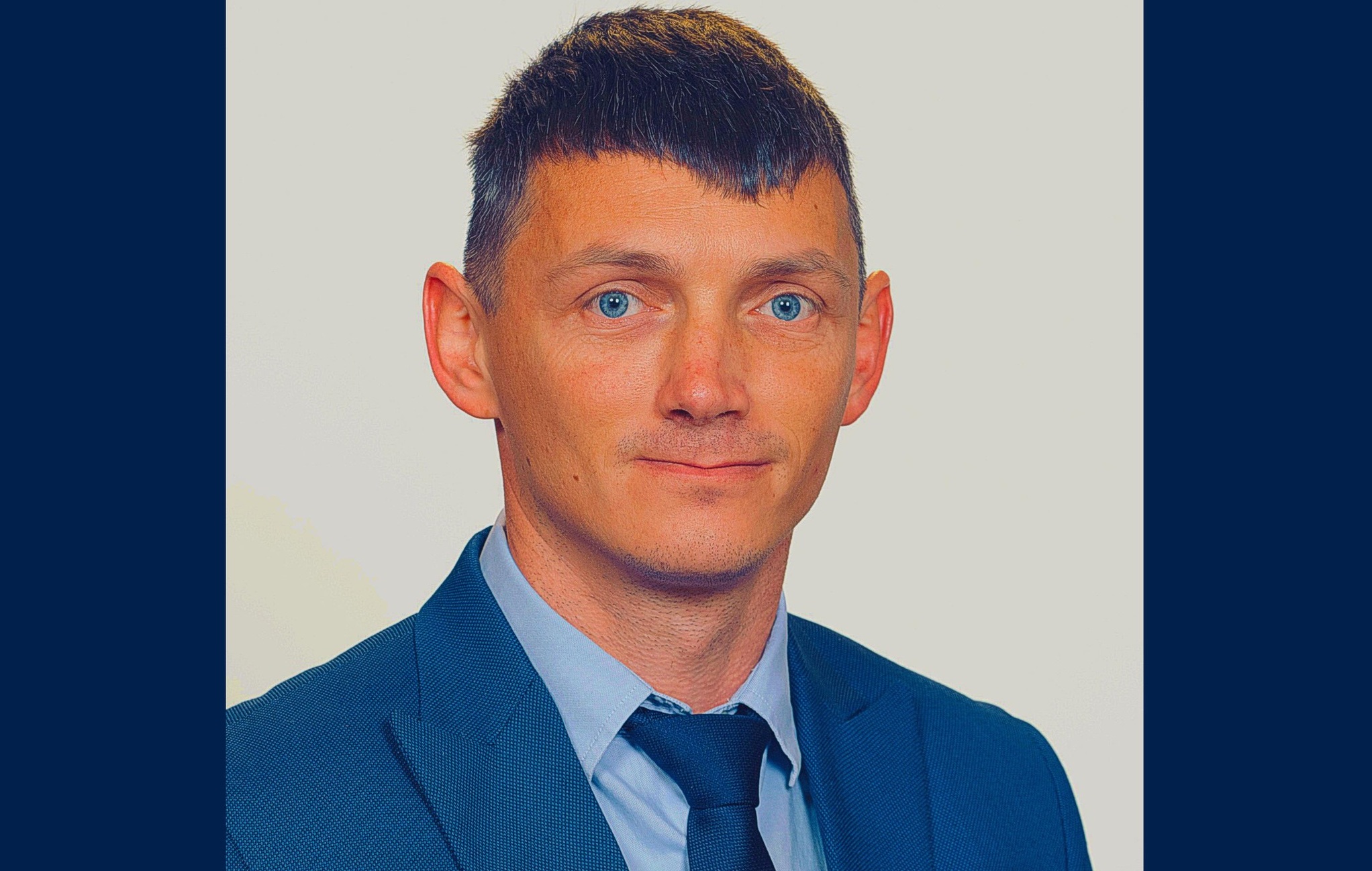 Unde prestează muncă în folosul comunității senatorul cu studii la matrimoniale